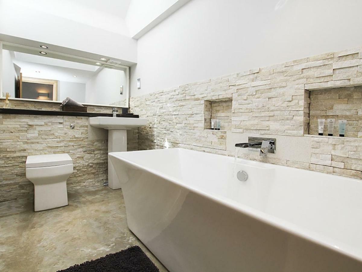 Rhyd Angharad Barns Villa Llanrhyddlad Kültér fotó