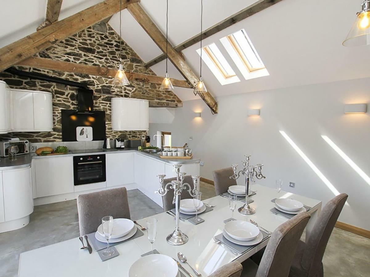 Rhyd Angharad Barns Villa Llanrhyddlad Kültér fotó