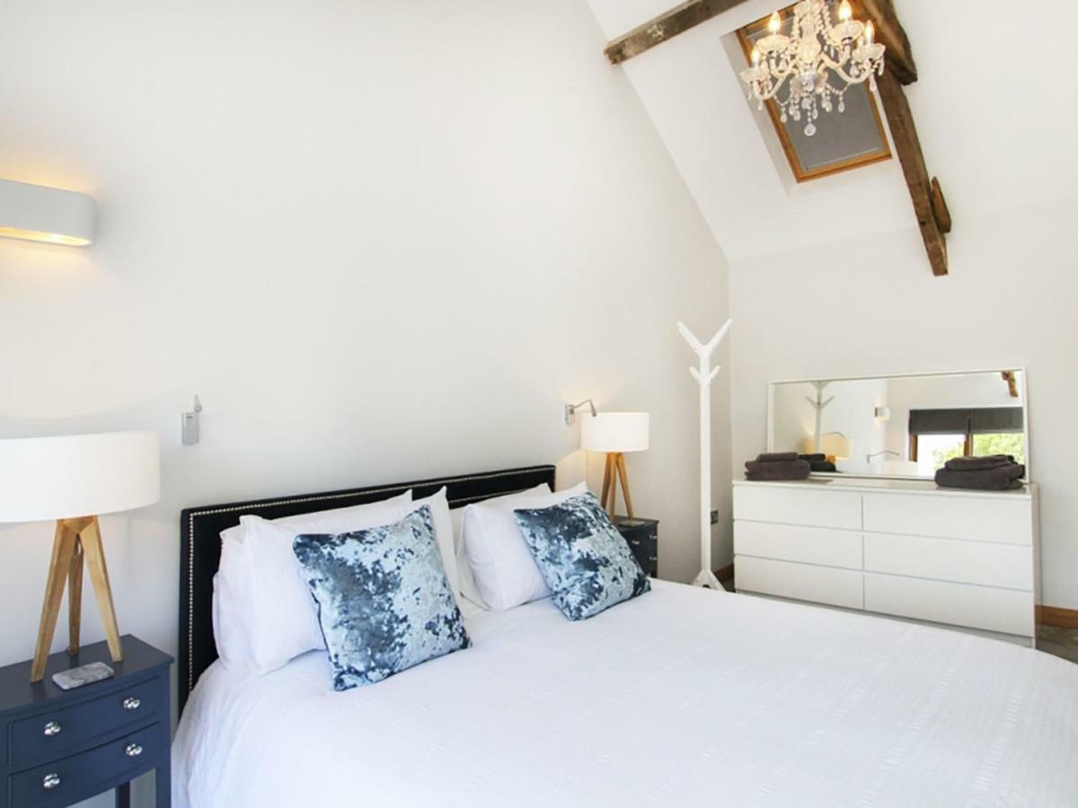 Rhyd Angharad Barns Villa Llanrhyddlad Kültér fotó